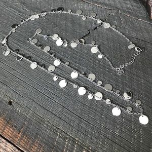 Lia Sophia 18” necklace.